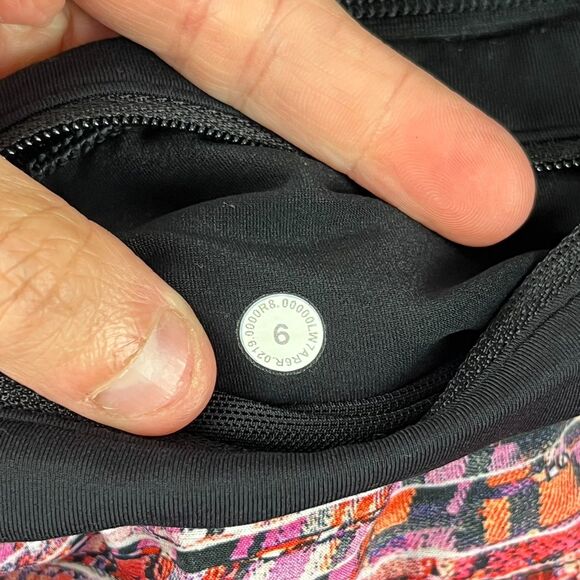 Lululemon Speed Up Short 2.5" Inseam Brief Lined Flash Pleat Orange Women's 6 - Picture 10 of 11